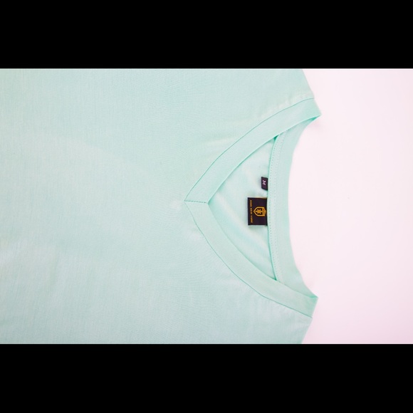 kING NEW YORK, V-NECK T-SHIRT, LIGHT TURQUOISE. - Picture 5 of 14